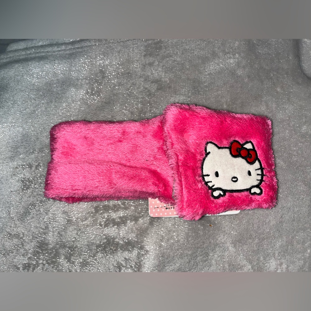 BRAND NEW - SANRIO - HELLO KITTY SPA HEADBAND (for makeup, skincare, etc)
